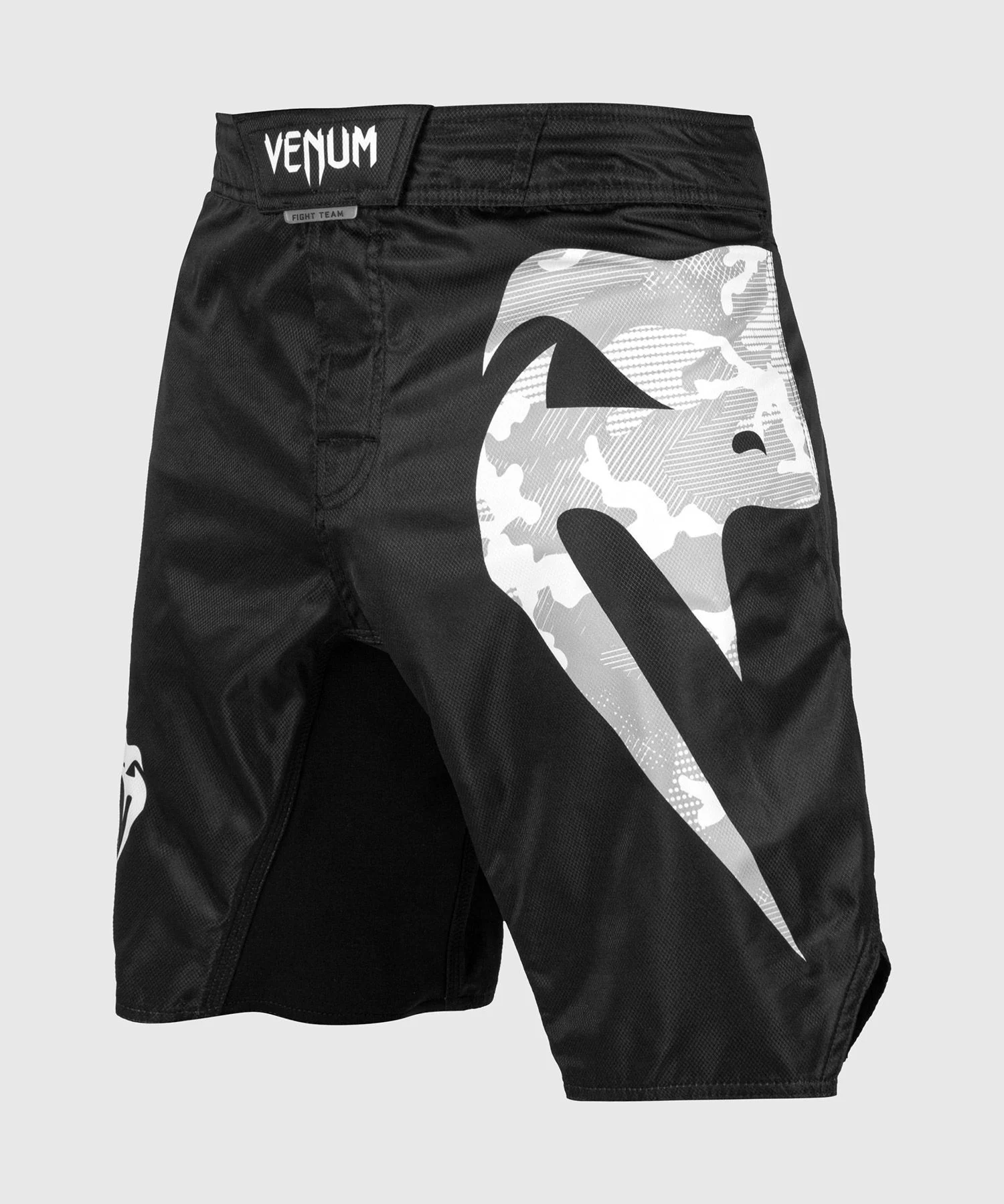 Venum Light 3.0 Fightshorts (Black/White Camo)